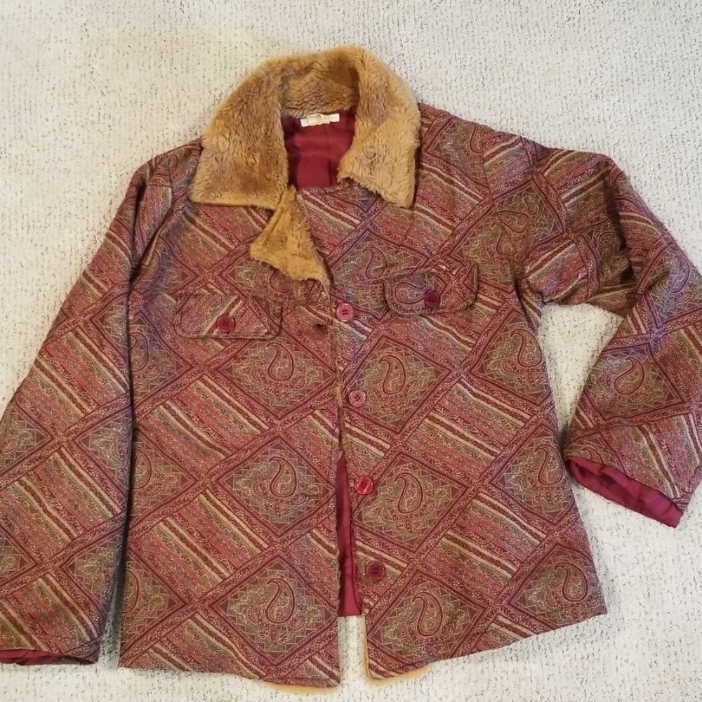 Classic Paisley Teddy-Collar Jacket in Burgundy
